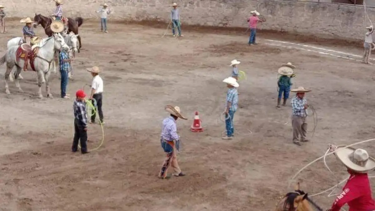  Charrería en el interior del penal de La Pila (2)