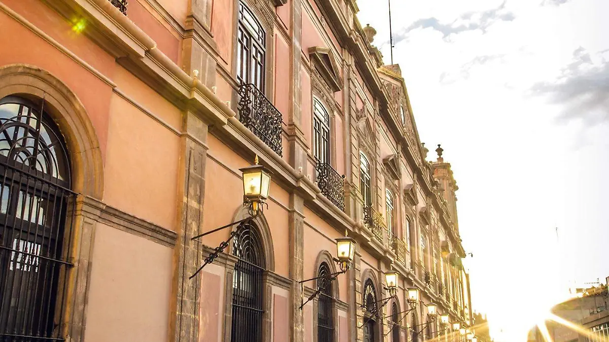 EDIFICIO CENTRAL 00 UASL3873-1 (1)