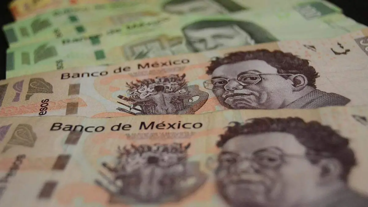 dinero mexicano moneda salario suledo