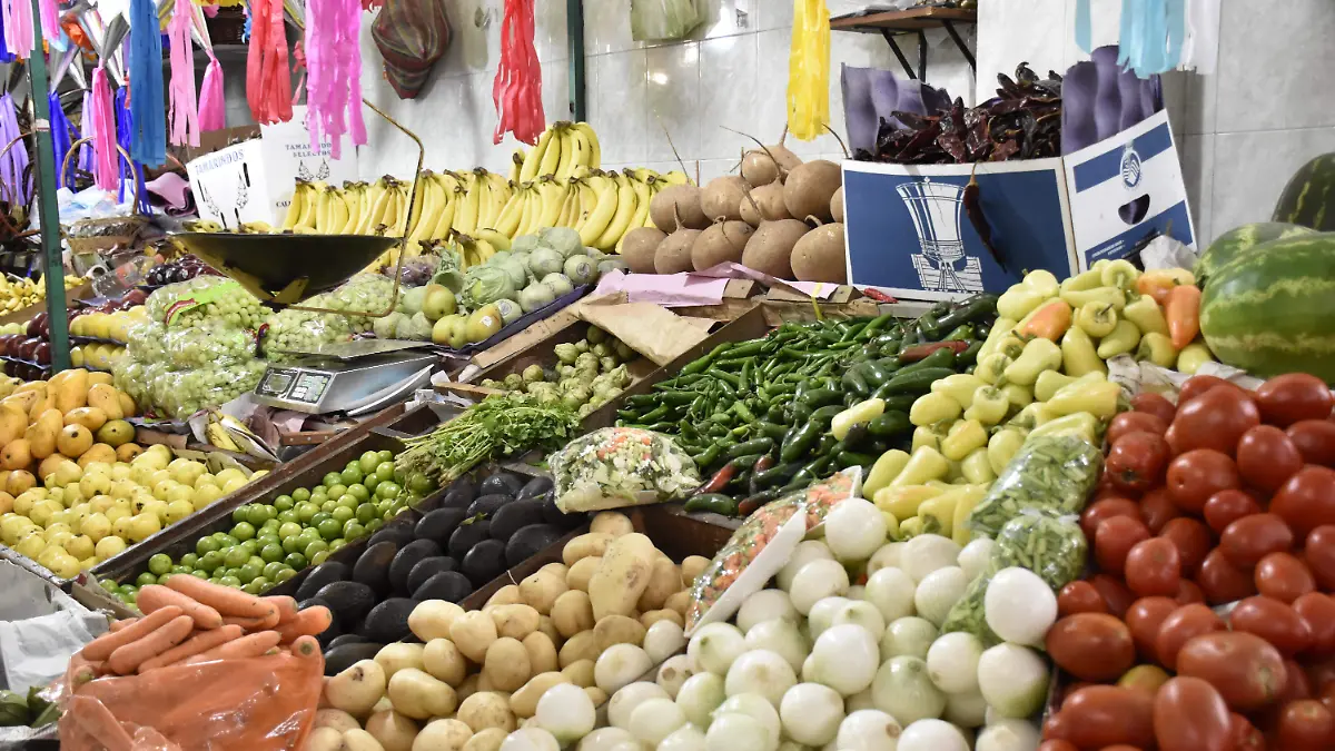 mercado y aguacate
