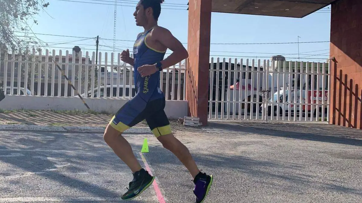 Alto nivel competitivo se vivió en la eliminatoria Estatal de Triatlón