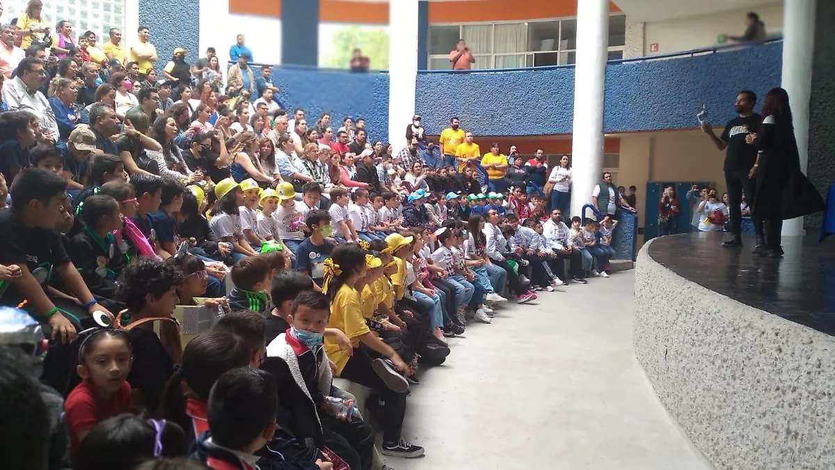 escuelas evento Robotix (2)