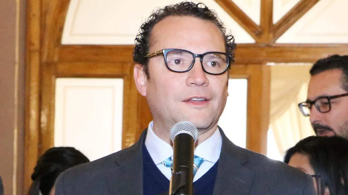 XAVIER NAVA PALACIOS 2