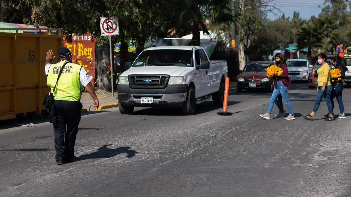 Policía vial Día de muertos (1)