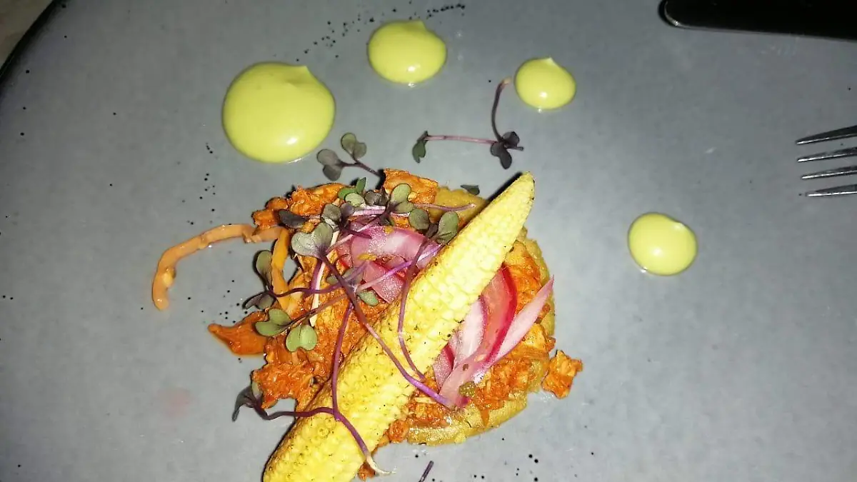 comensales disfrutaron su comida en este evento