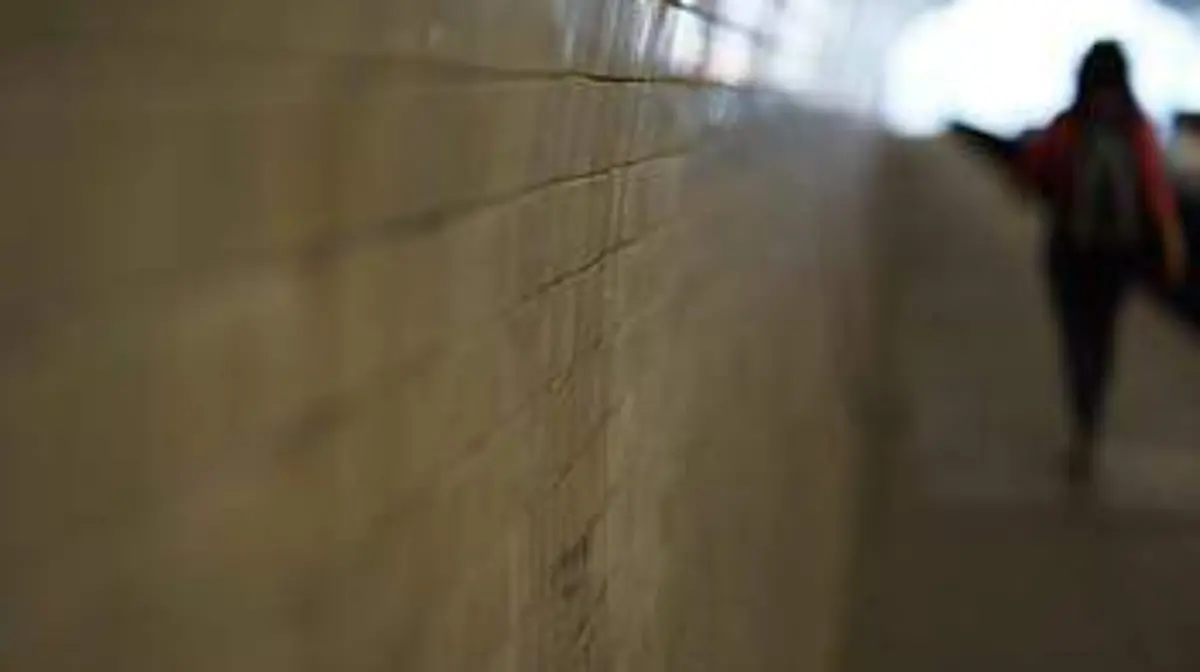 tunnel-flow-woman-run-royalty-free-thumbnail