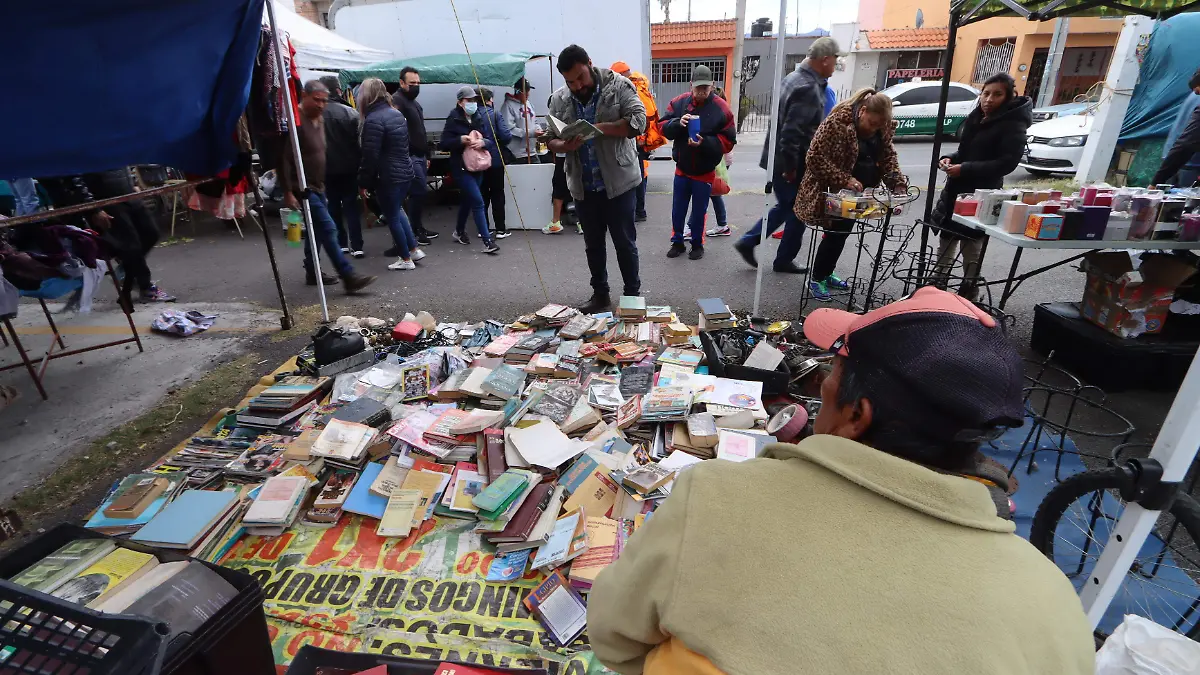 Tianguis de Las Vías