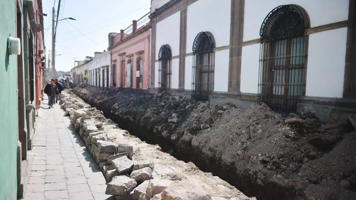 Lerdo de Tejada, cerrada por reparación de drenaje