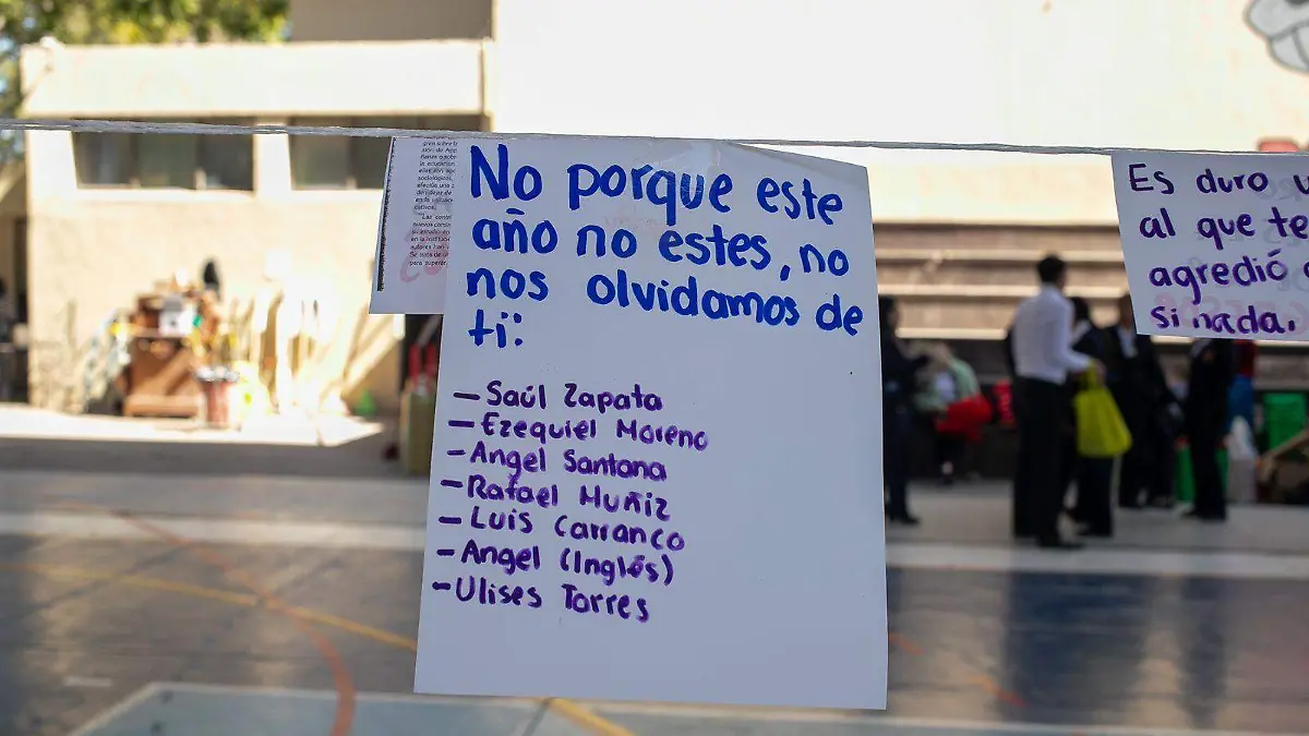 Tendedero de denuncias en la Becene