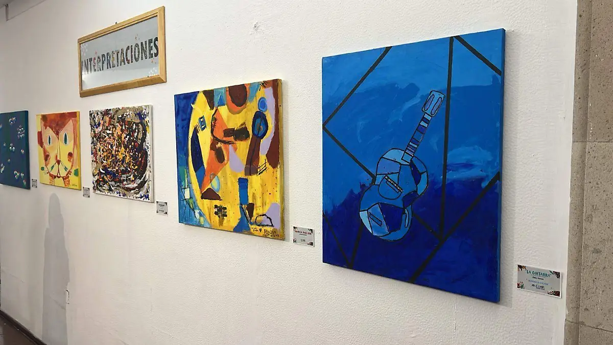 Inauguran exposiciones en el Teatro de la Paz