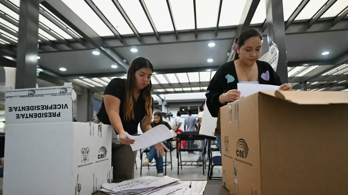Presidencial de Ecuador tuvo participación de 83%