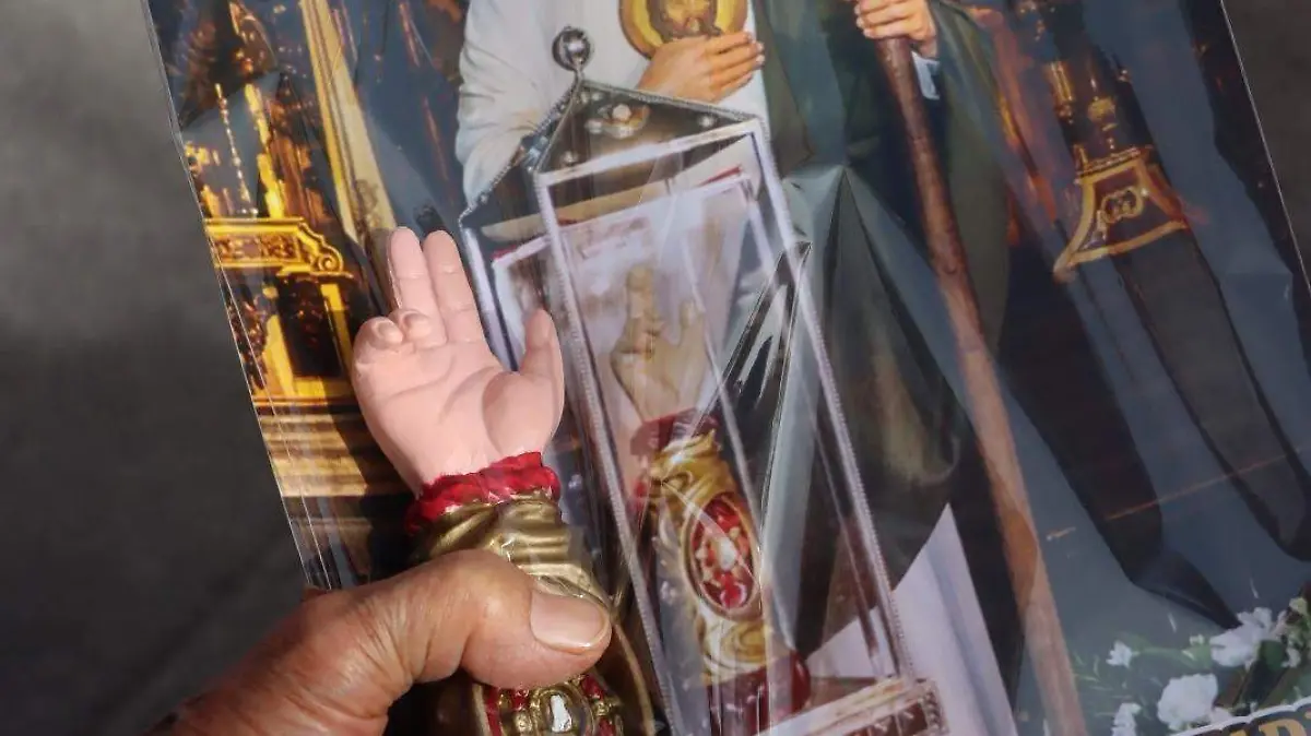 Piden y agradecen milagros a San Judas