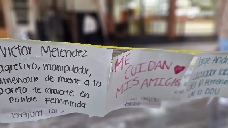 Tendedero de denuncias en la Facultad de derecho de la UASLP