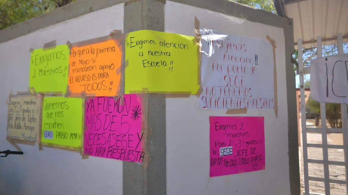 telesecundaria Flores Magón en “Los Gómez”