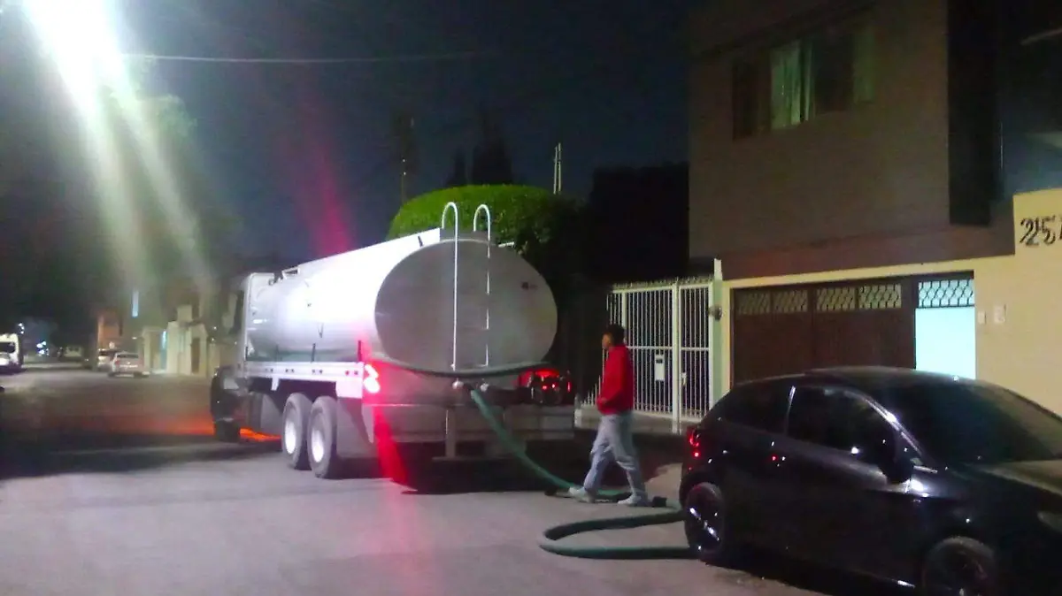 OPERATIVO NOCTURNO DE REPARTO DE AGUA