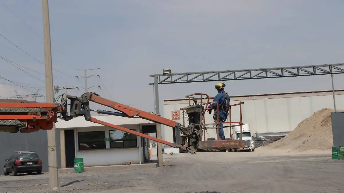 trabador Zona industrial CR 