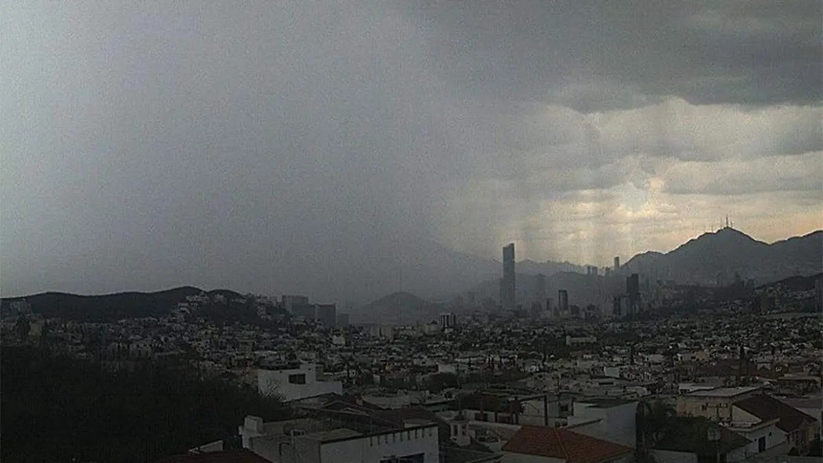 Lluvia en Monterrey1