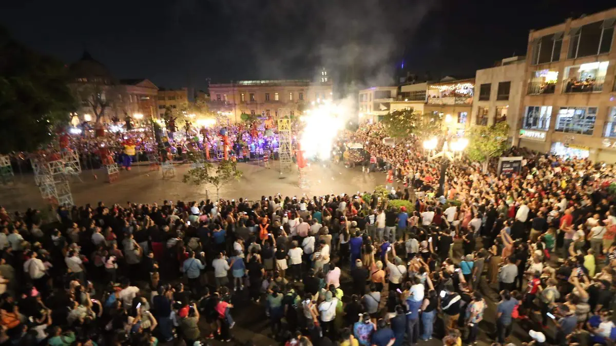  Quema de judas en SLP (3).jpg