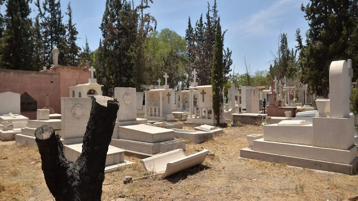 Panteón del Saucito 