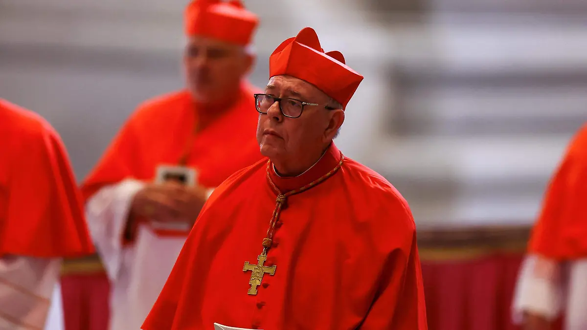 2025-04-24T143435Z_698987384_RC2K3EA2UK3V_RTRMADP_3_POPE-FRANCIS-CARDINALS