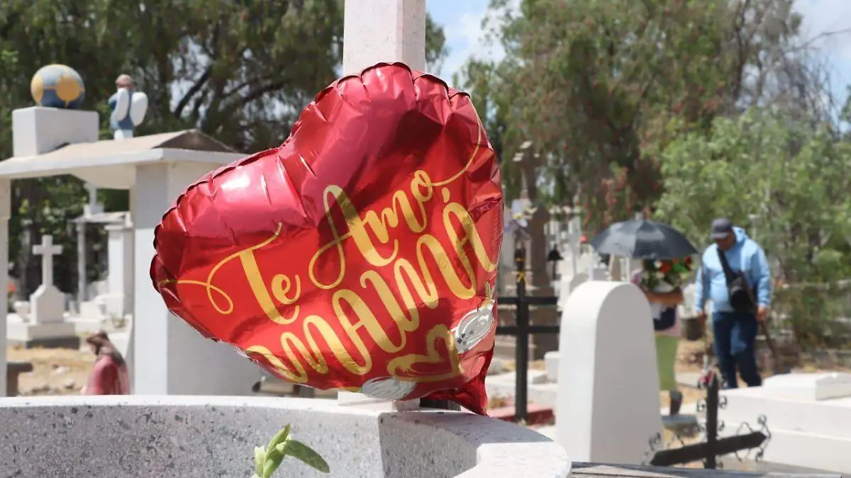 día de las madres en panteones  (3).jpeg