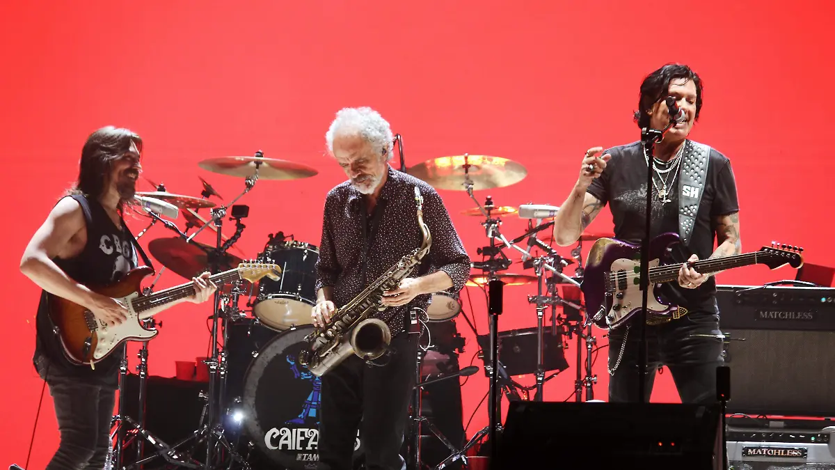 CAIFANES (2)