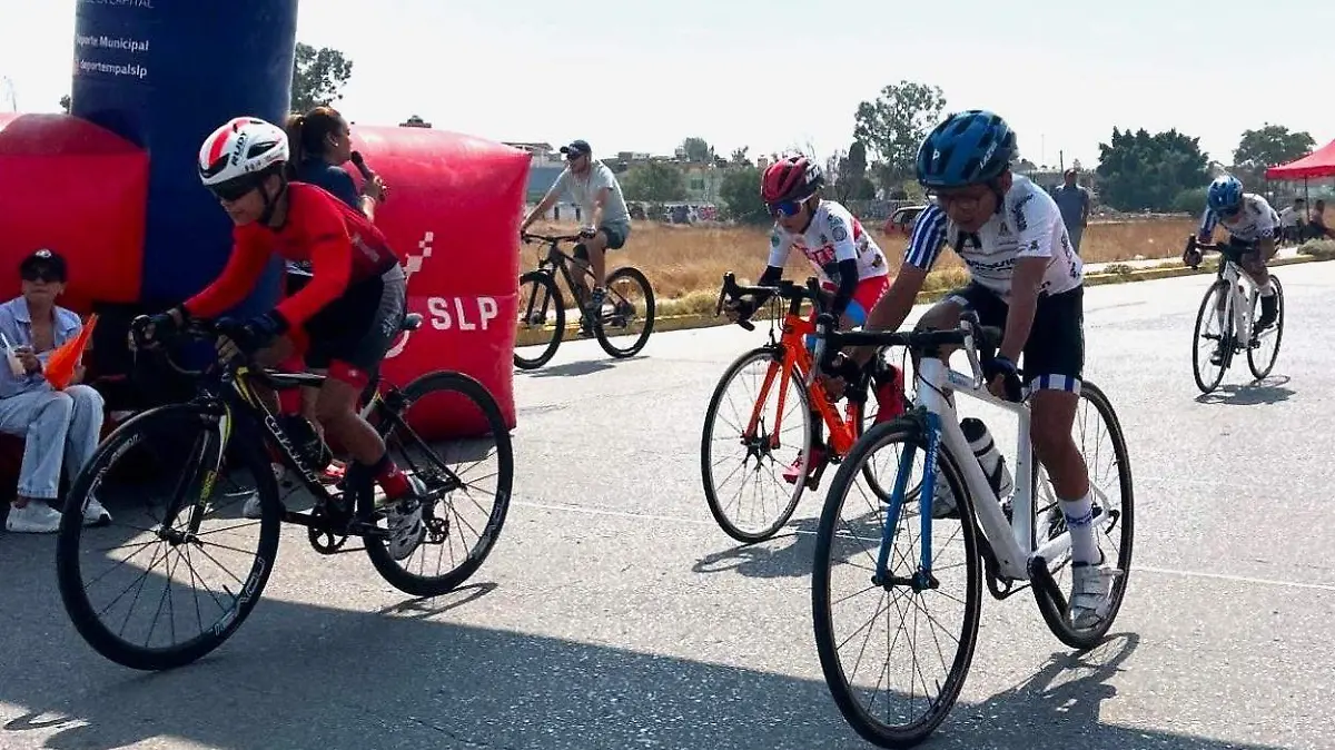 Serial de Ciclismo Infantil “De los Barrios 2025” (1)