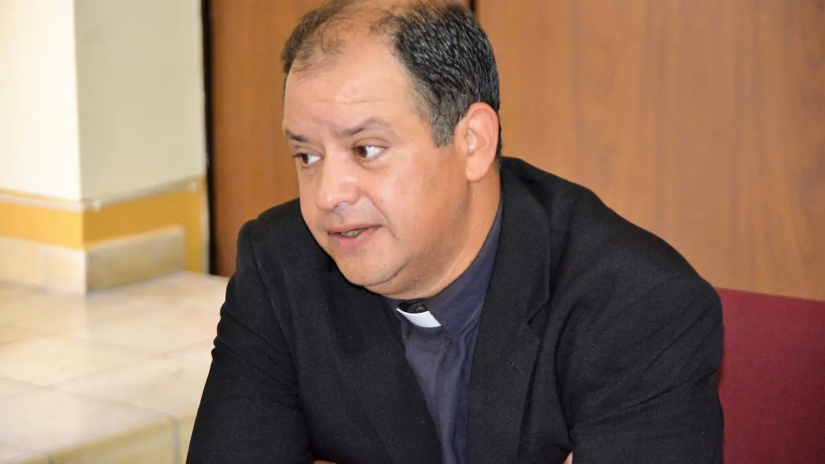 RUEDA DE PRENSA DE JUAN JOSE PRIEGO (1)