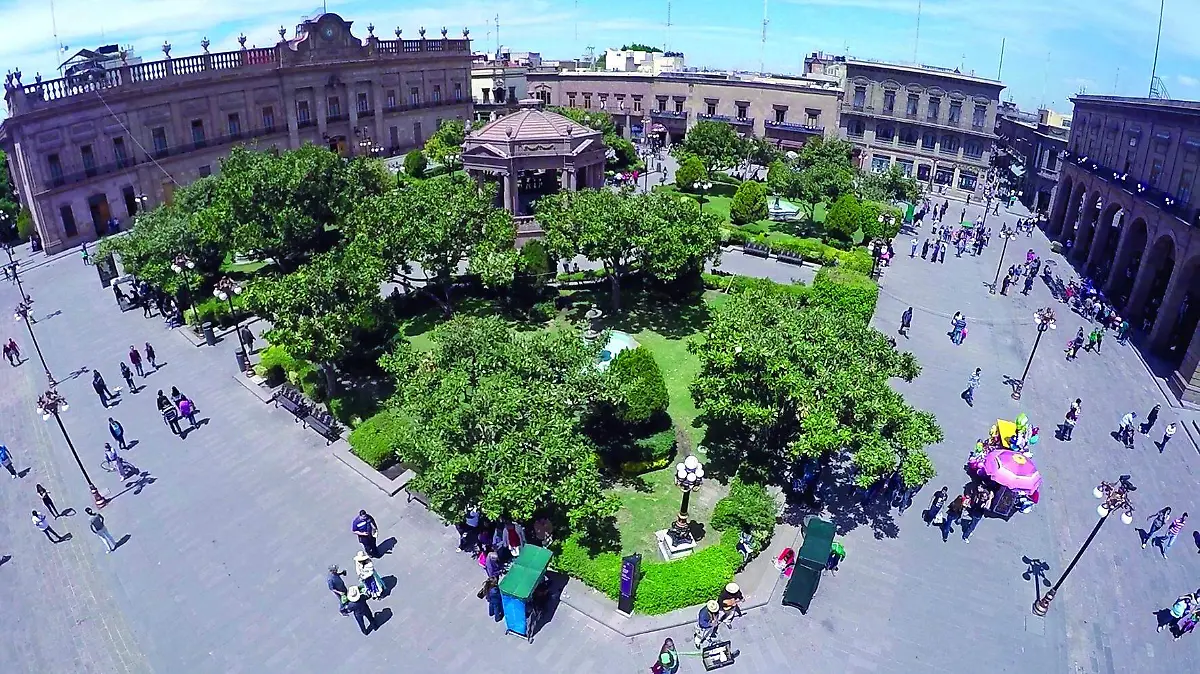 VINCULACIÓN MUNICIPAL EN EMBELLECIMIENTO DEL CENTRO HISTÓRICO PARA SEMANA SANTA 1