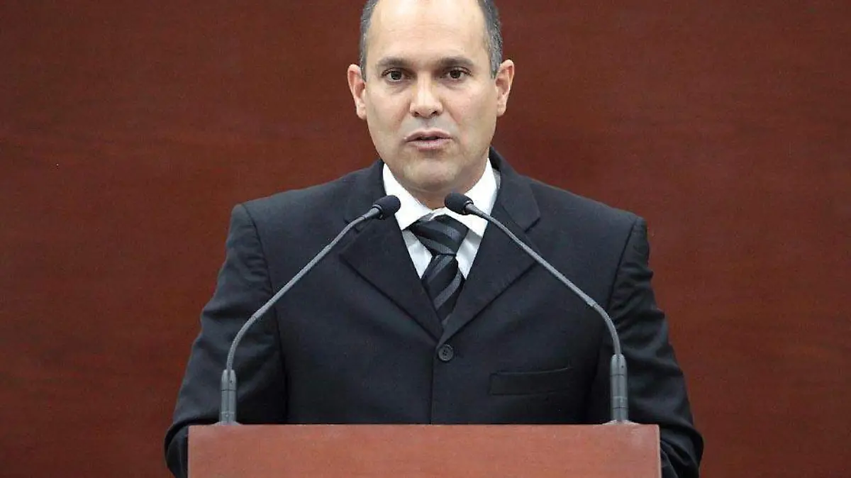 Eduardo Guillén Martell_0