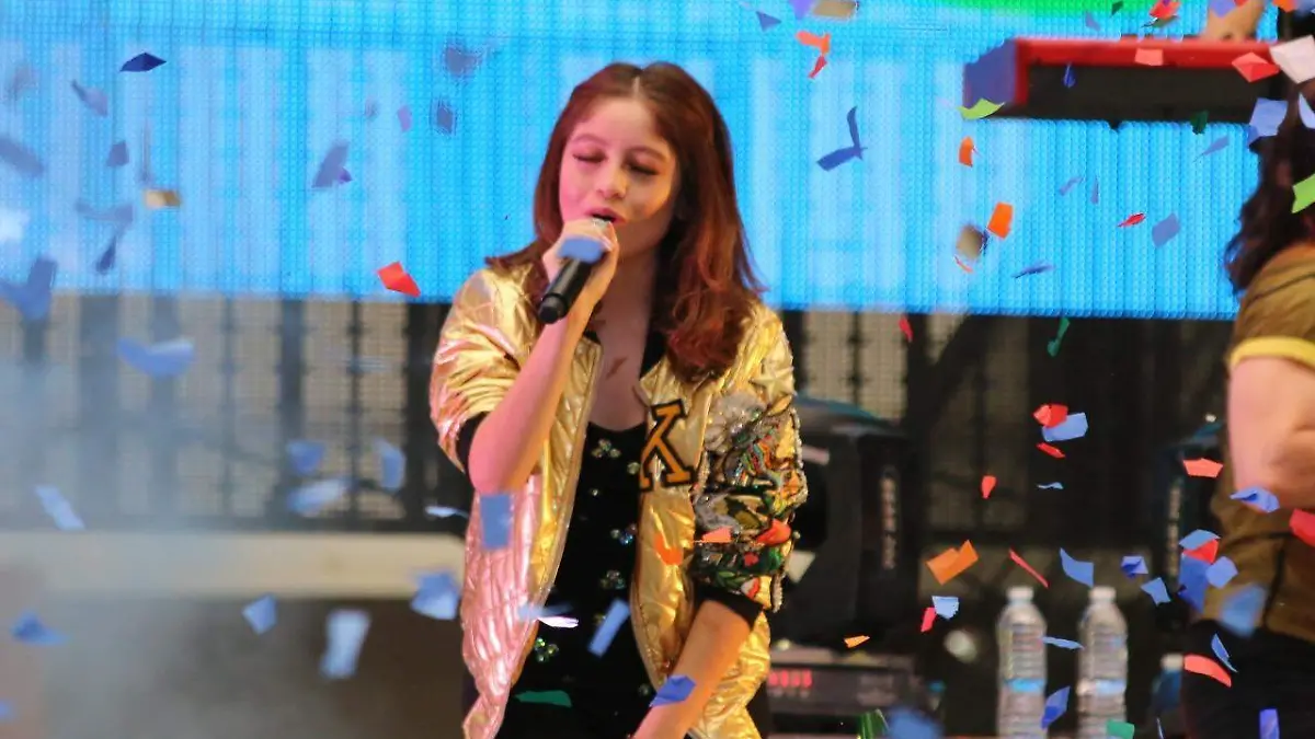 Karol Sevilla (6)