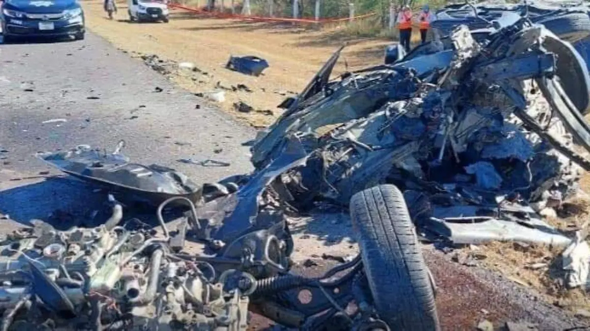 ACCIDENTE súper carretera Rioverde (1)