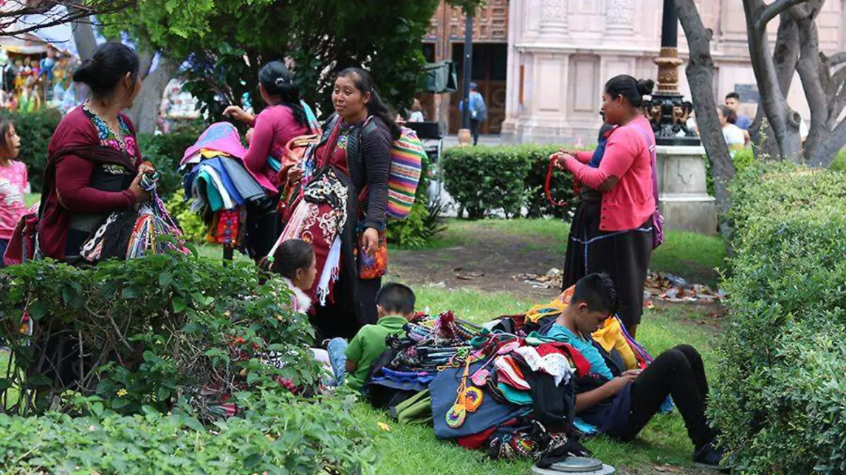 artesanias en plaza de armas