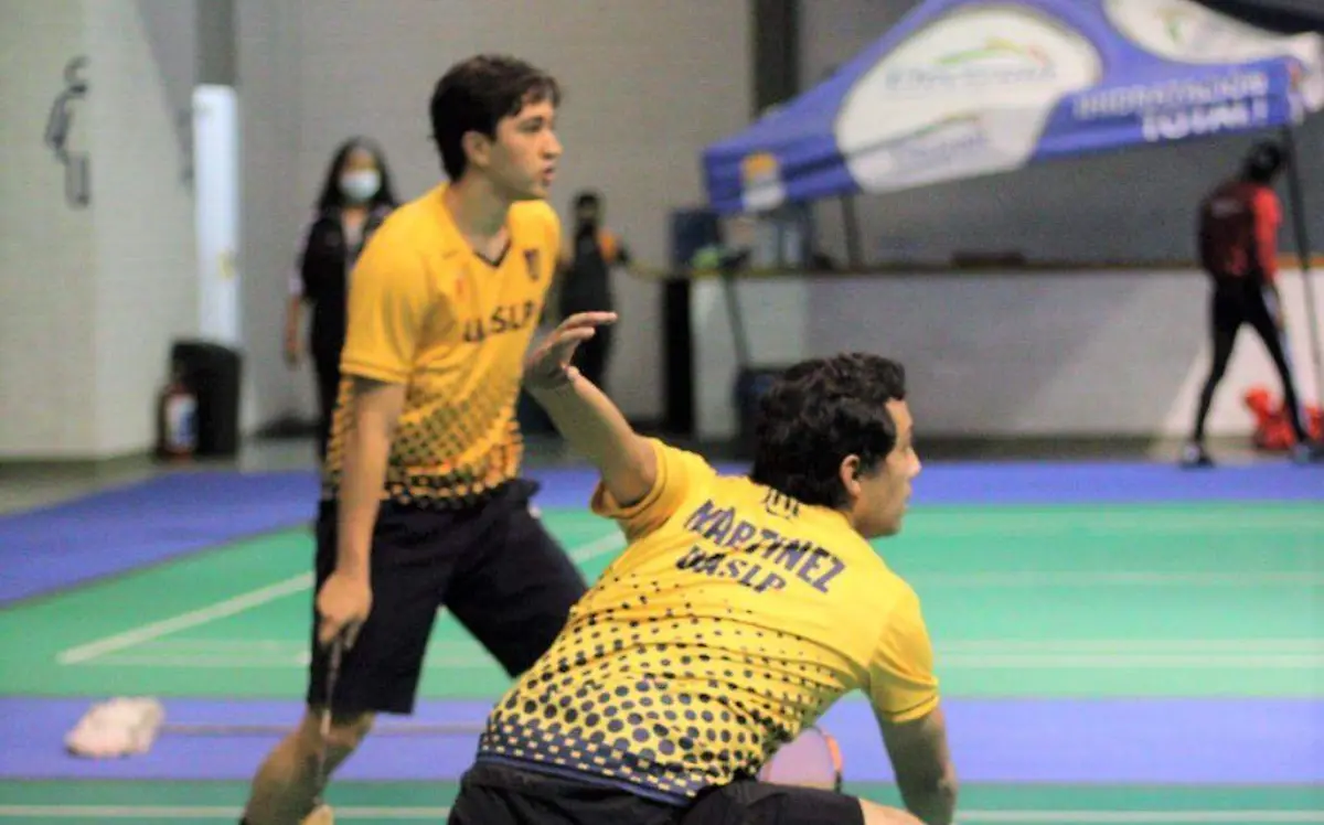 BADMINTON 4