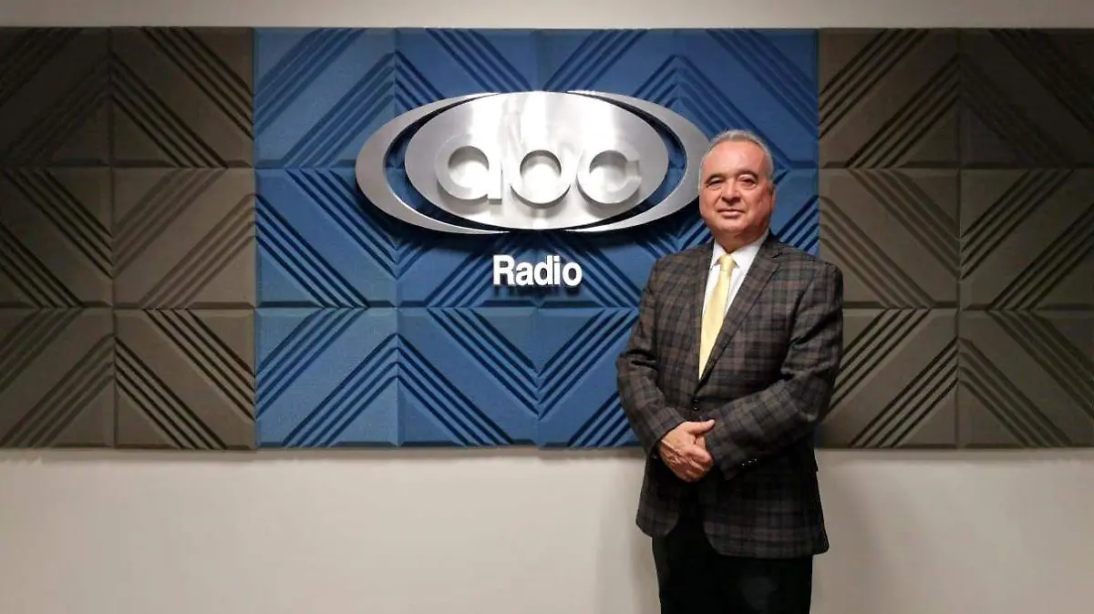titular de la Secretaría de Educación de Gobierno del Estado, Joel Ramírez Díaz