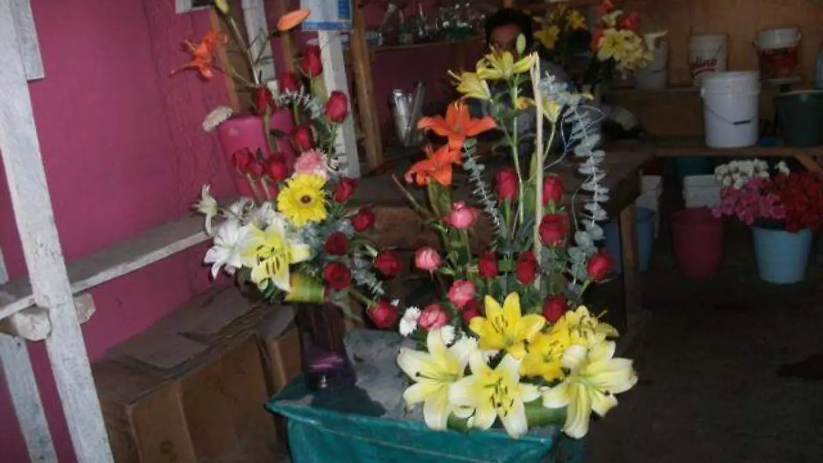 Florer¡as de Matehuala se preparan para el 14 de febrero