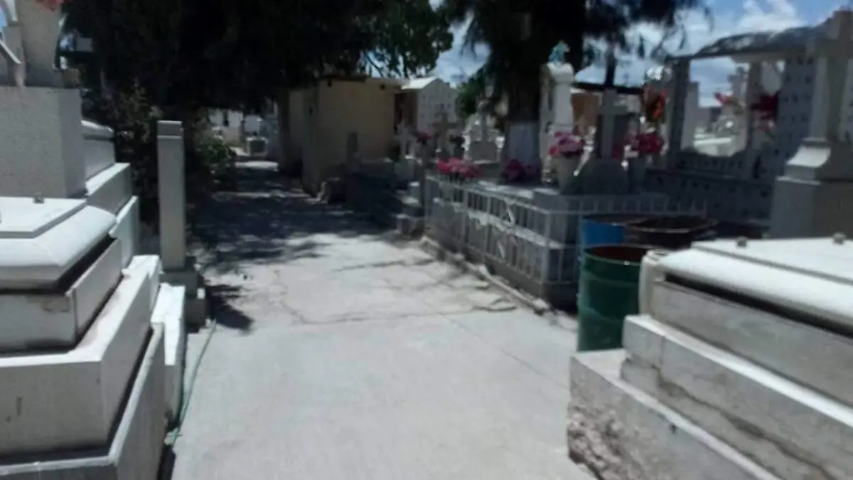 Dan limpieza profunda al Panteon  Hidalgo