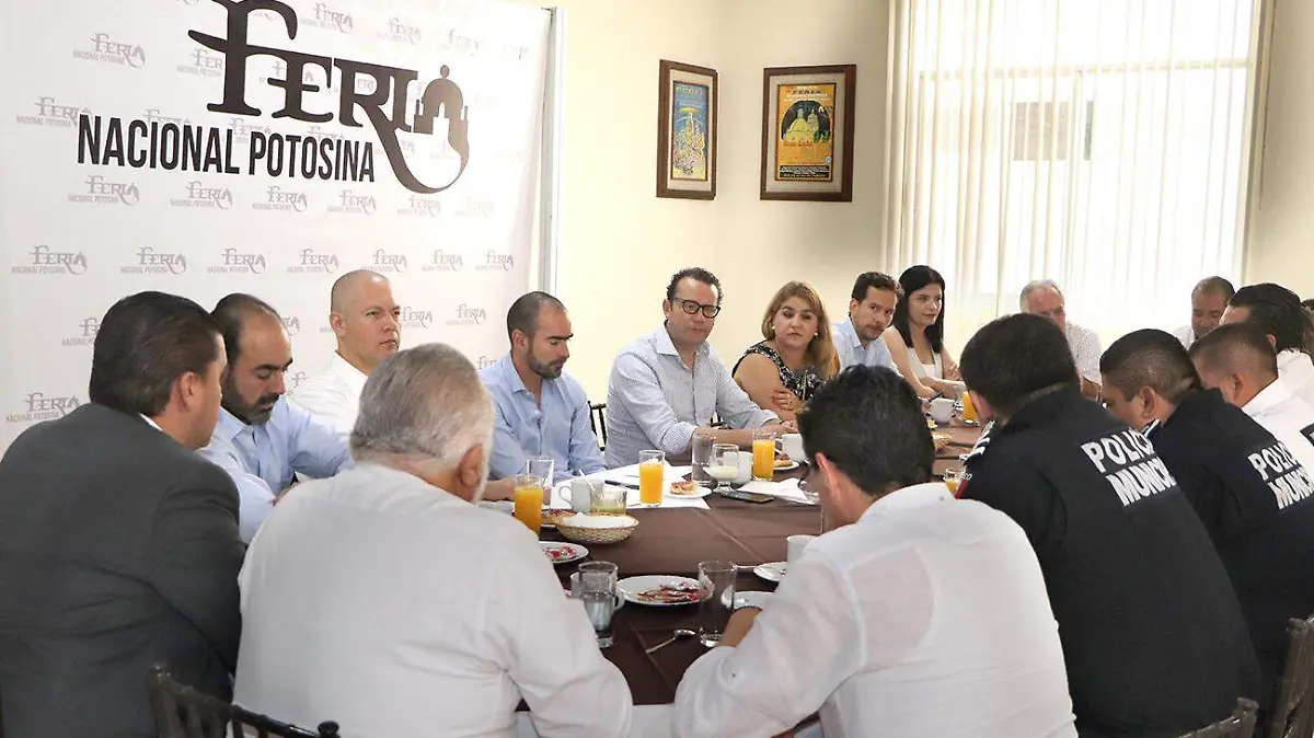 REUNION PATRONATO DE LA FENAPO 6