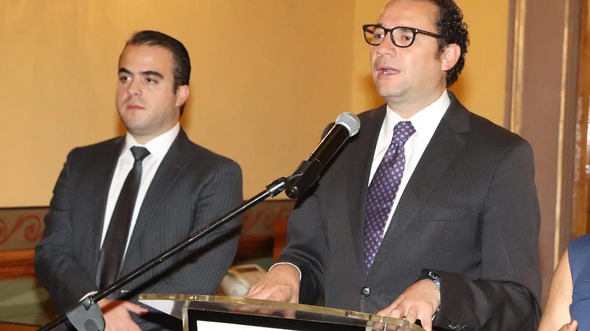 RUEDA D PRENSA 2