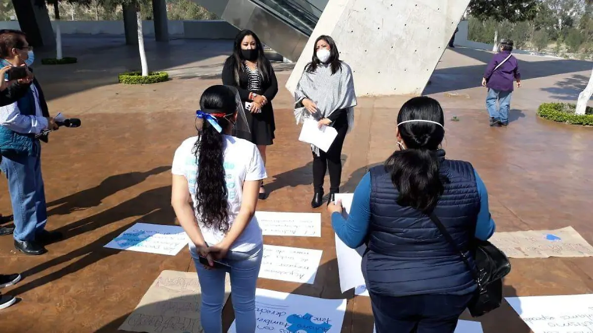 madres de Centro Estatal de Autismo