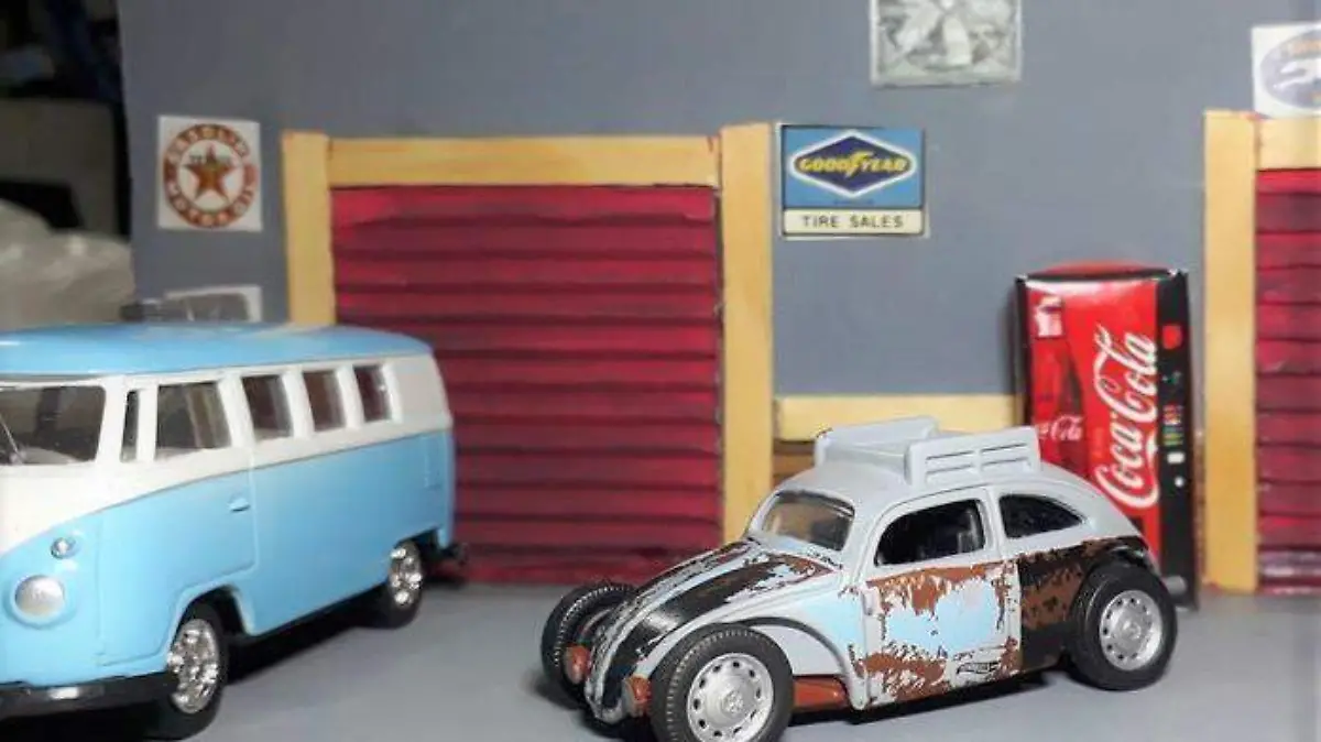  Hot Wheels  (1)
