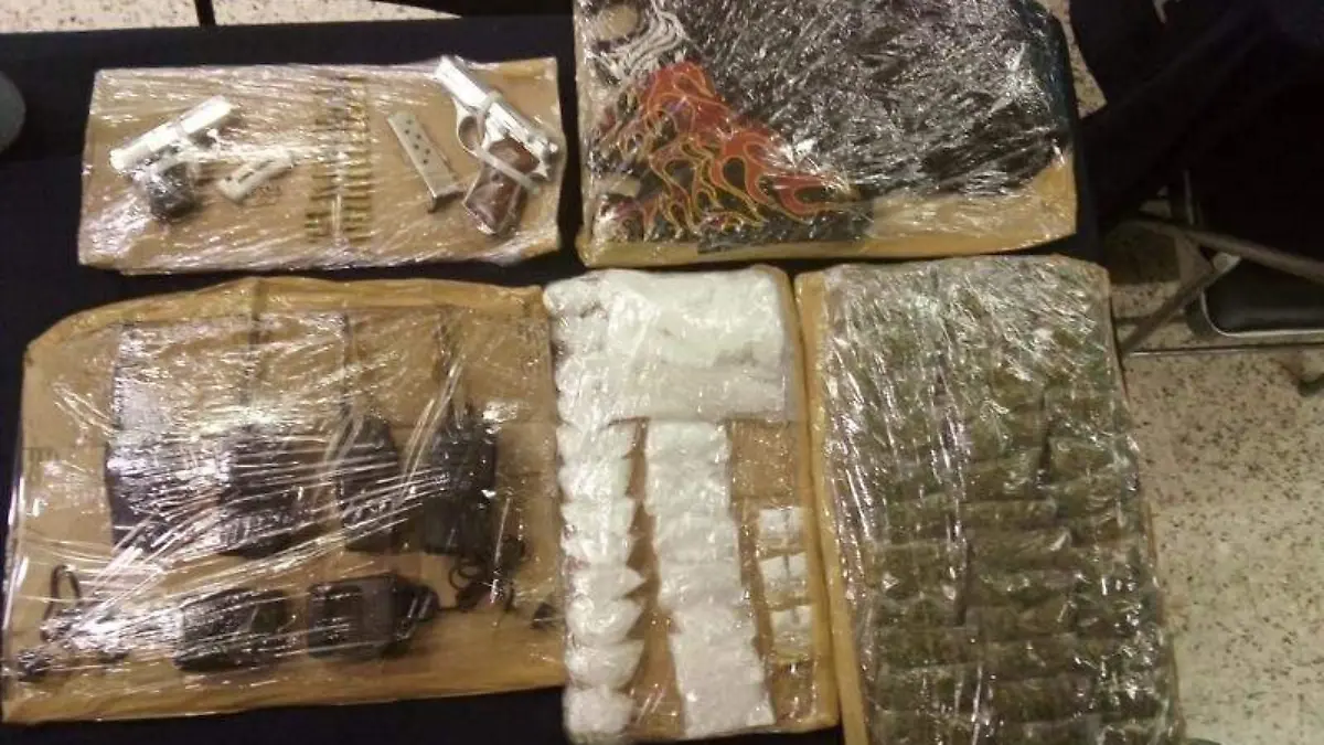 asegurados con armas y droga