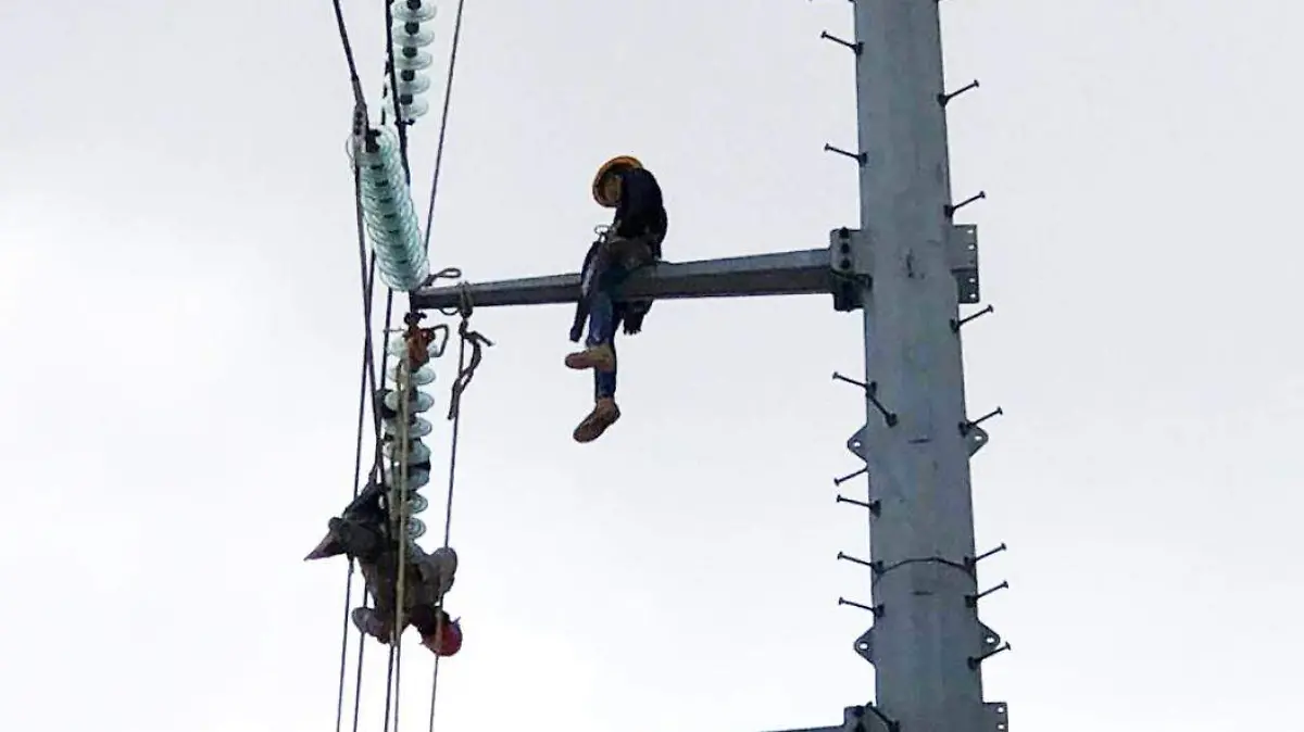 CAMBIO DE VÍAS Y CABLEADO PUENTE PEMEX 4