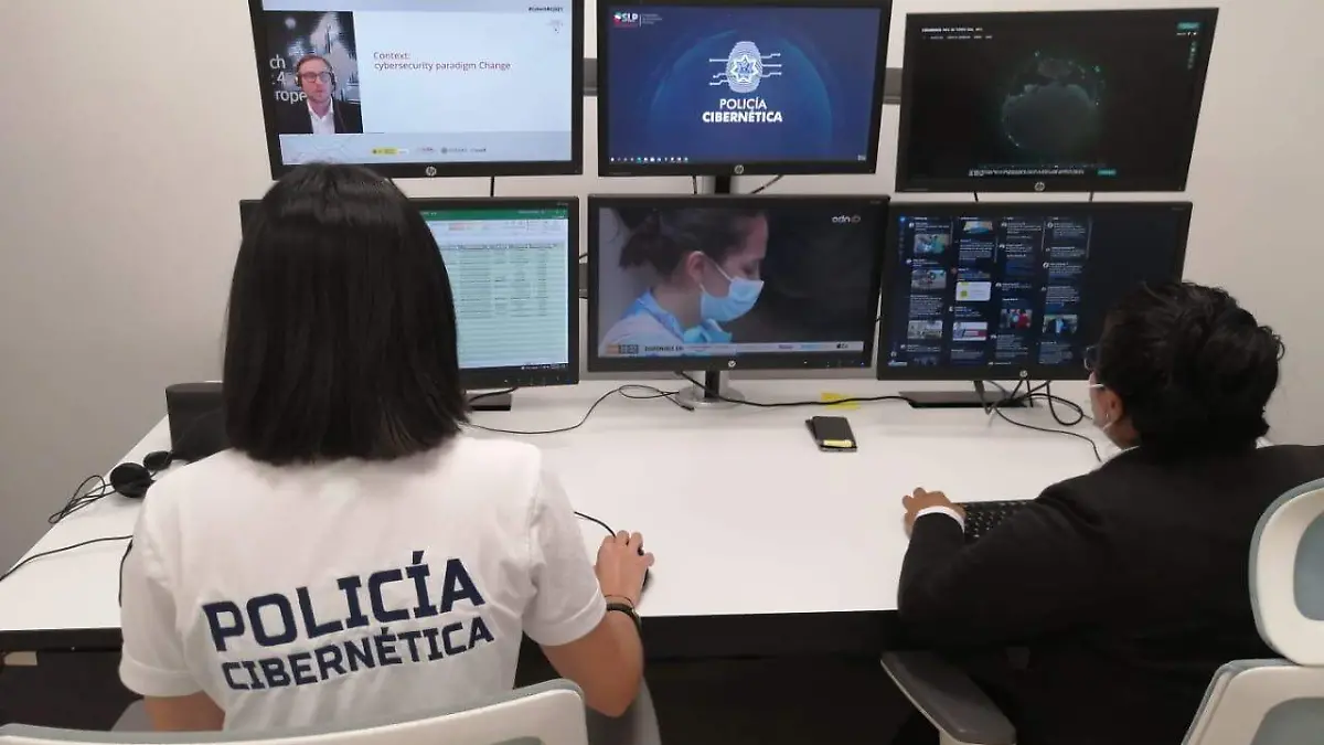 Policía Cibernética (1)