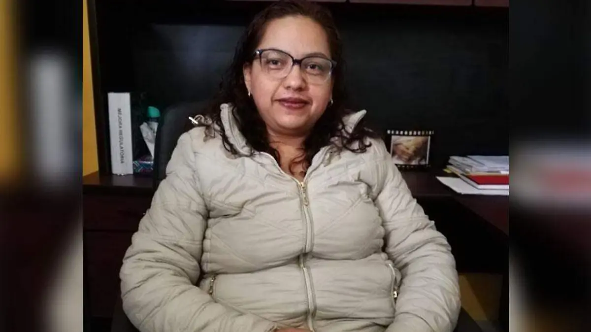 La-directora-de-Comercio-Municipal,-Juana-Idalia-Gallegos