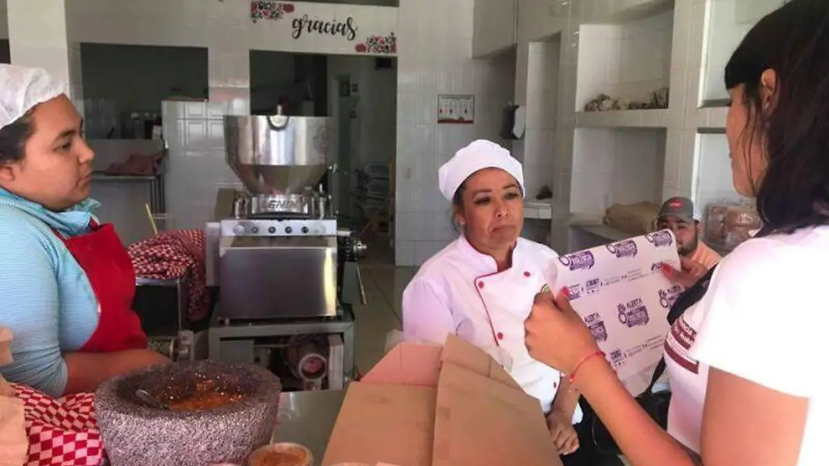 Entregan en establecimientos