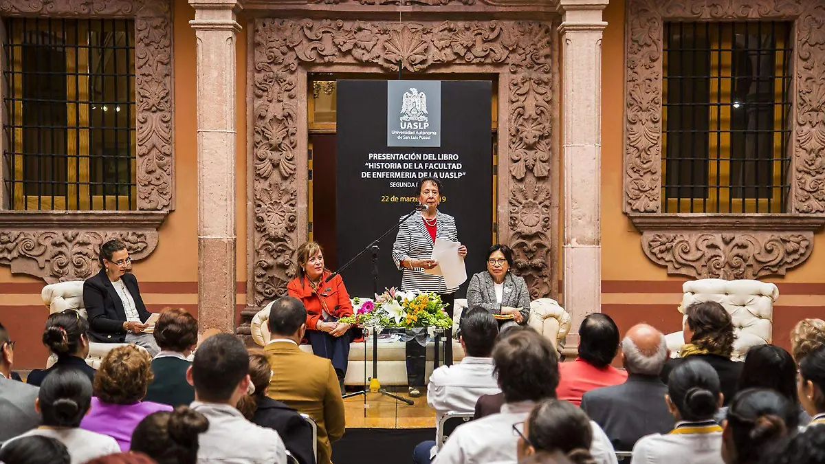 152) 03-22-2019 (P) PRESENTACION DE LIBRO HISTORIA DE LA FACULTAD DE ENFERMERIA Y NUTRICION UASL6456