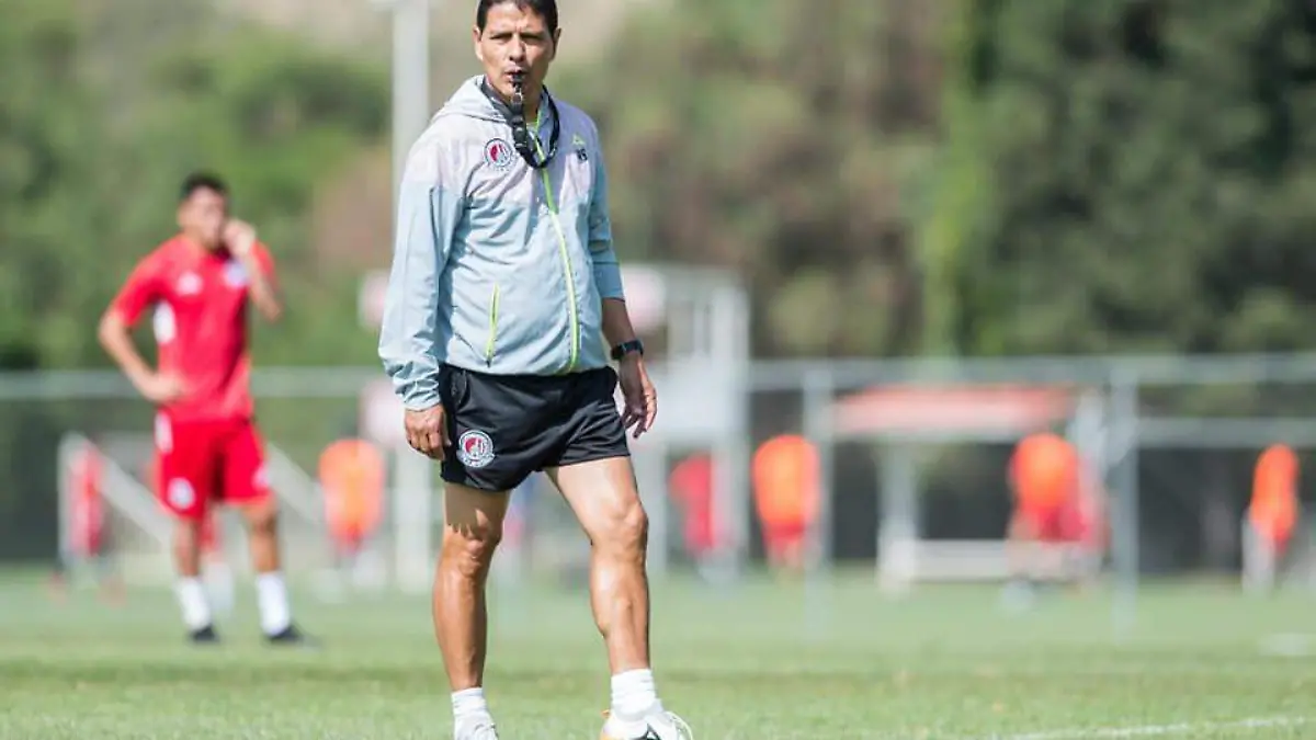 DT Luis Alfonso Sosa MB