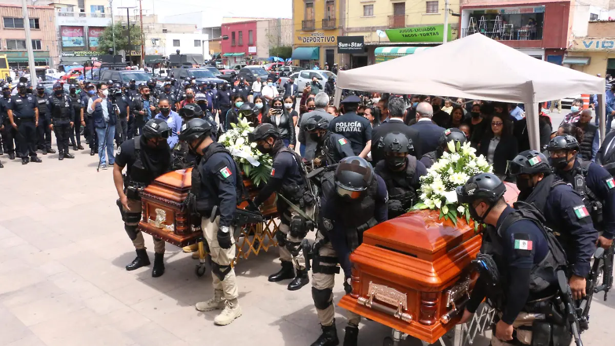 HOMENAJE A POLICIAS FALLECIDOS EN ZACATECAS (15)