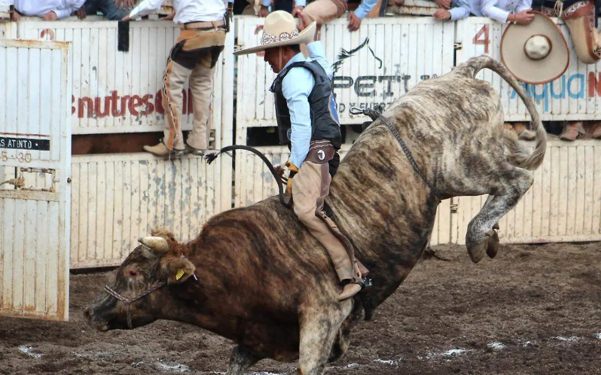 CHARROS 